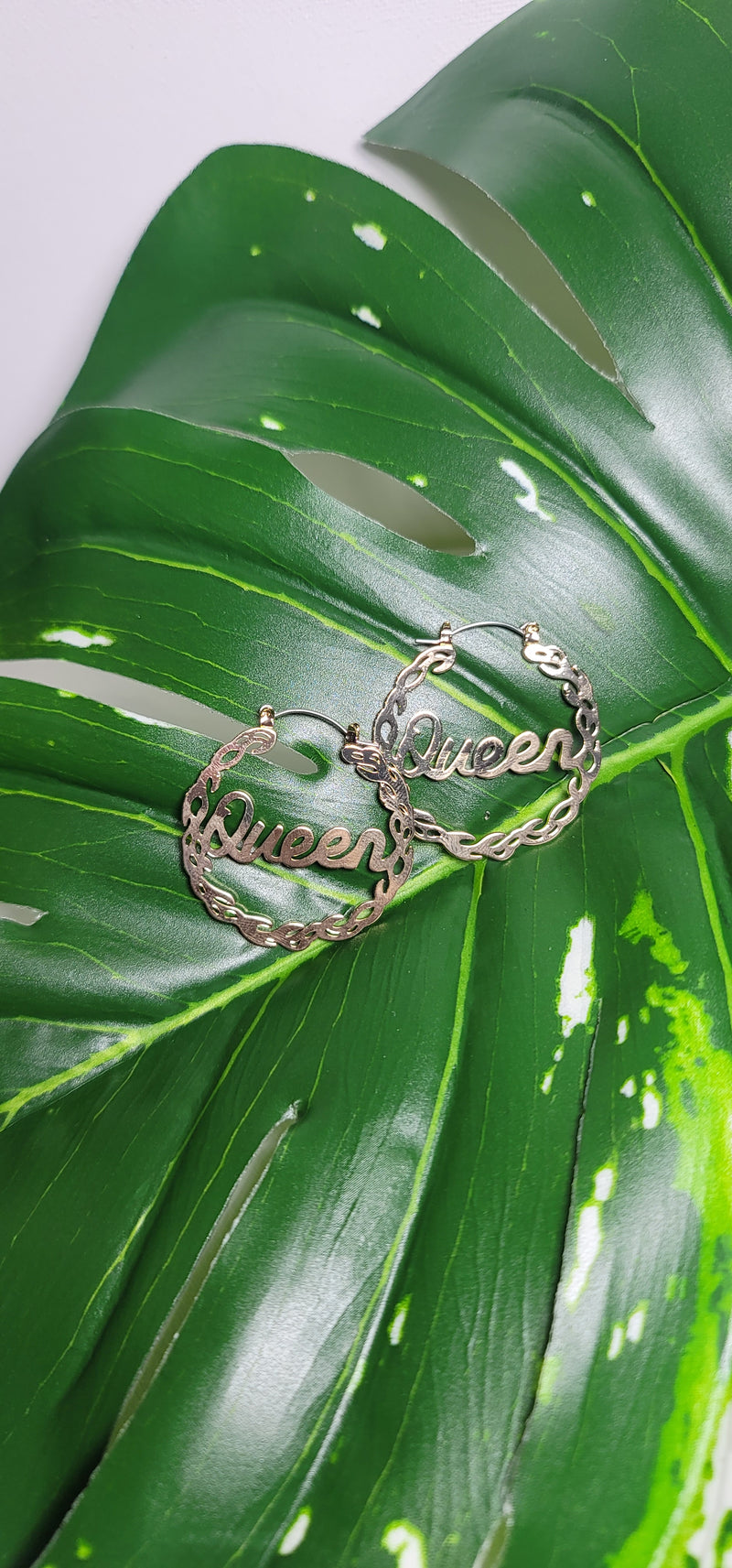 Queen Hoops